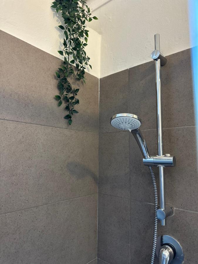 Xenia Apartments - Bright And Elegant Apartment มิลาน ภายนอก รูปภาพ