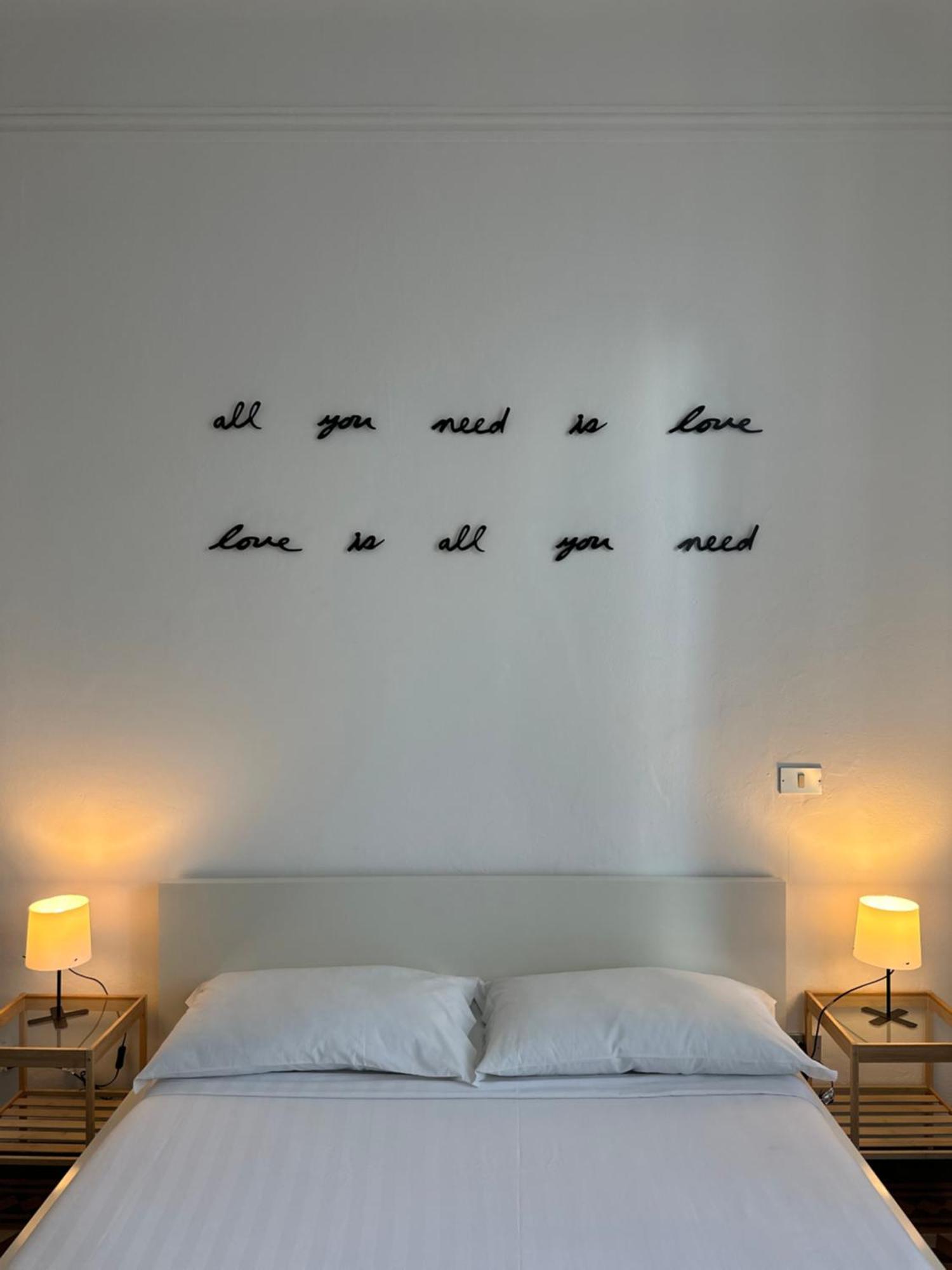 Xenia Apartments - Bright And Elegant Apartment มิลาน ภายนอก รูปภาพ